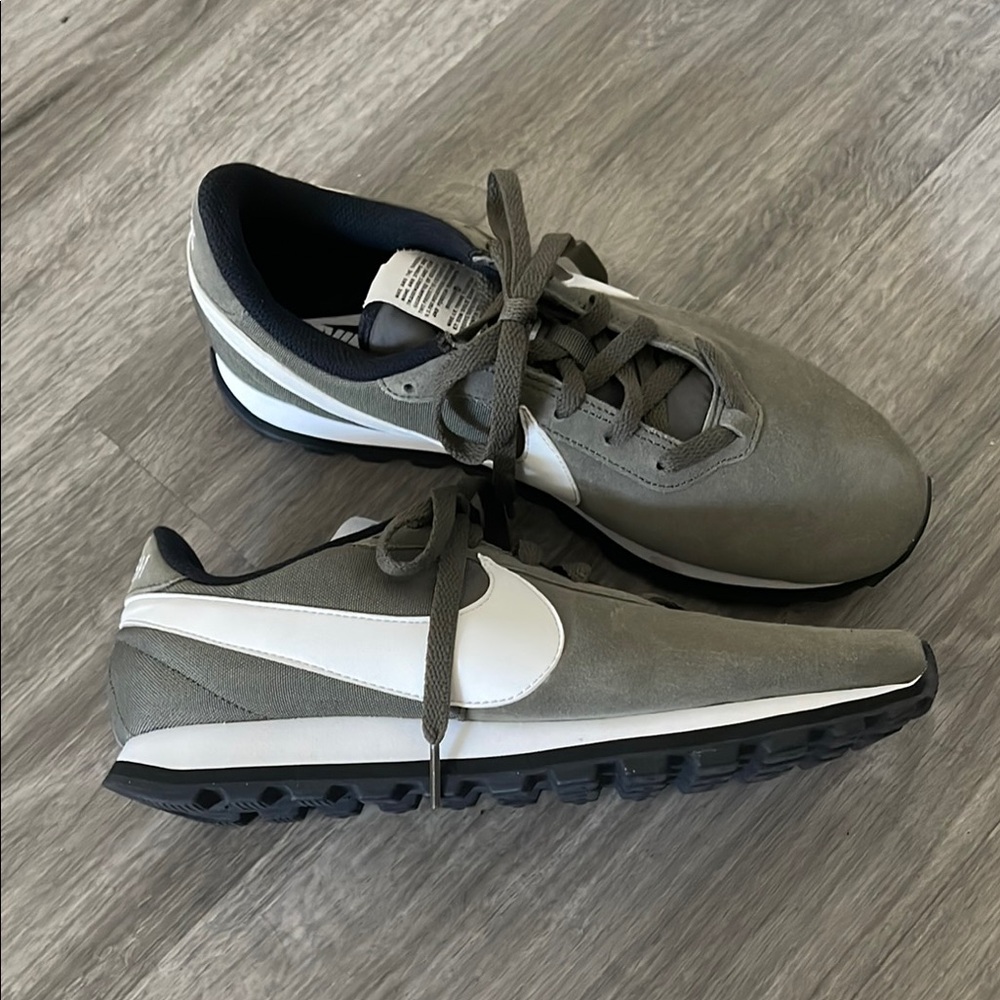 Nike Khaki and White Athletic Shoes